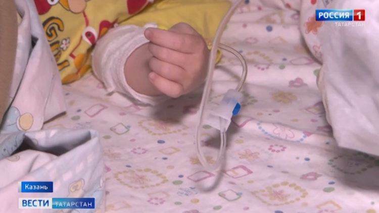 Задыхался на руках: груднички и годовалые дети стали чаще болеть COVID-19