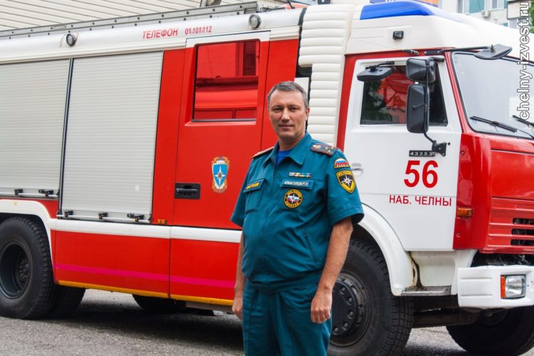В Челнах начальник пожарно-спасательного гарнизона Рустам Юмагулов ушел в отставку с поста