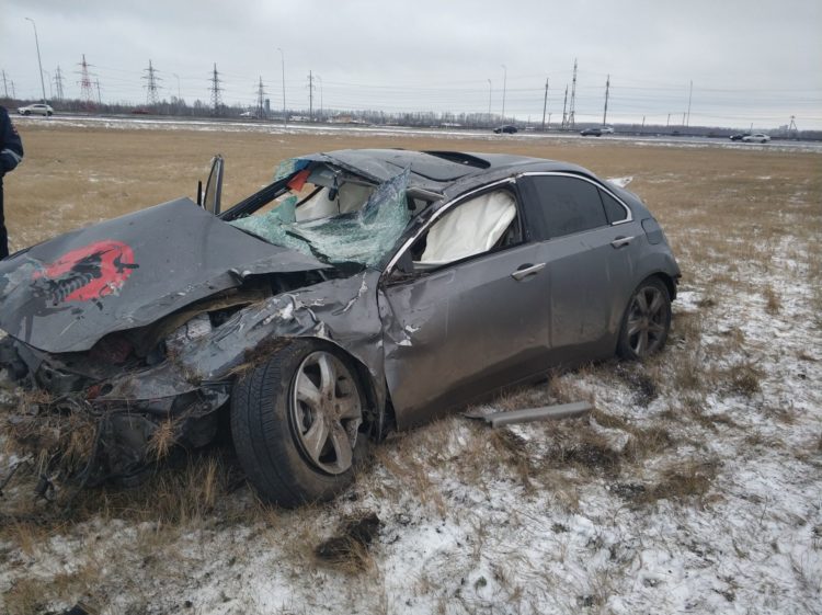 В Челнах 27-летний мужчина погиб, перевернувшись на машине