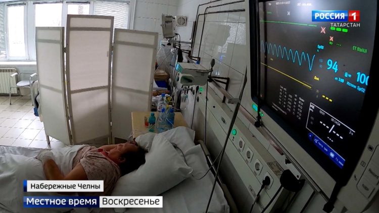 На пике третьей волны: ковидный госпиталь в Челнах загружен почти на 90%