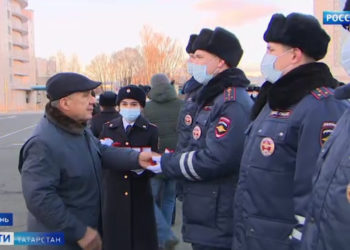 В Татарстане осудили на 10 лет челнинца, зарубившего сожителя жены топором