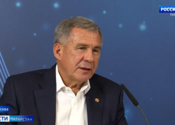 Татарстанские спасатели проводят рейды, чтобы остановить выходящих на тонкий лед рыбаков