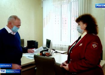 В транспорт по QR-кодам: как прошло утро первого дня с новыми ограничениями