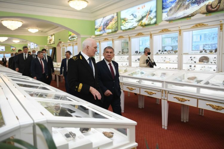 Минниханов посетил Санкт-Петербургский горный университет