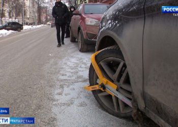 В Казани сегодня на автомобили начали устанавливать блокираторы
