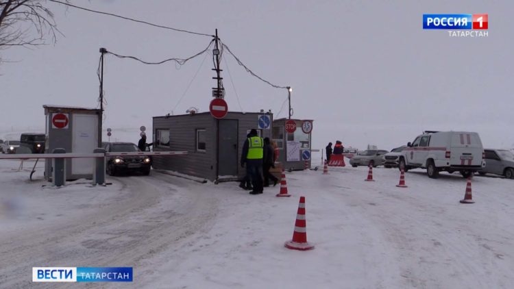 В Татарстане спасатели проверяют места проведения детских новогодних праздников