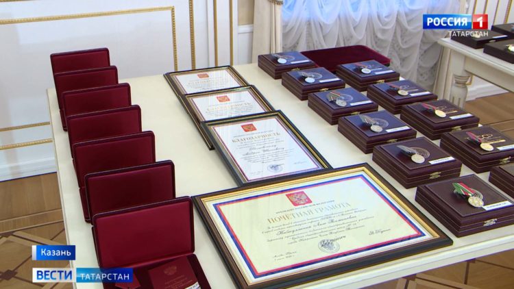 «Хотела бы попросить прощения»: В Казани суд арестовал мать-истязательницу