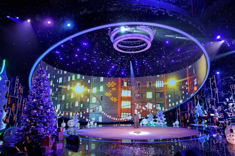 Пахмутова, Зацепин, Чурикова, Маковецкий, Машков, Аронова и Козловский – легендарные артисты пришли на выпускной «Синей птицы»