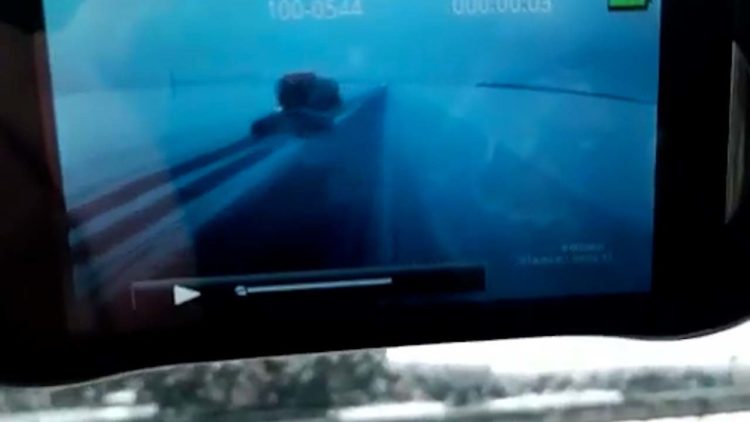 Появились кадры, как легковушка влетела под грузовик на трассе в Татарстане