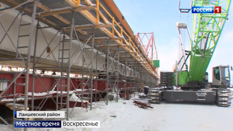 Масштабная стройка: в Татарстане возводят мостовой переход трассы М12 через Волгу