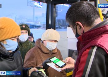 Антиваксеры, новый штамм и вызовы: Роспотребнадзор подвел итоги пандемийного года