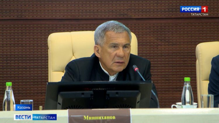 Роспотребнадзор по РТ: в Татарстане в ближайшие месяцы не будут ослаблять антиковидные ограничения