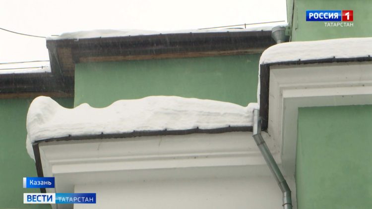 В Казани выписали 30 протоколов за нарушение правил зимнего содержания дворовых территорий