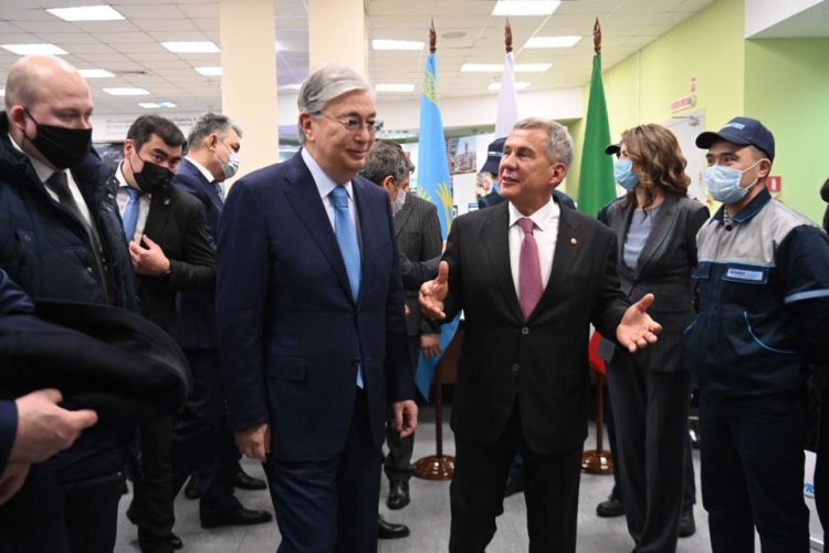 Рустам Минниханов и Касым-Жомарт Токаев посетили ТАНЕКО