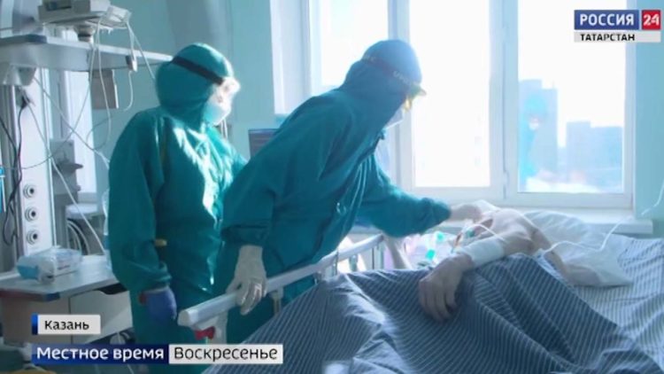 «К смерти привыкнуть нельзя»: врачи covid-госпиталя рассказали о непредсказуемости коронавируса