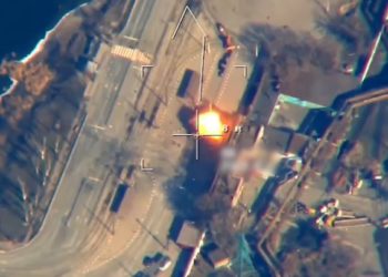 Россия очень аккуратно проводит военную спецоперацию на Украине