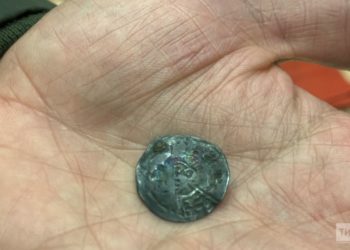 В Свияжске нашли серебряную монету времен английского короля Этельреда II
