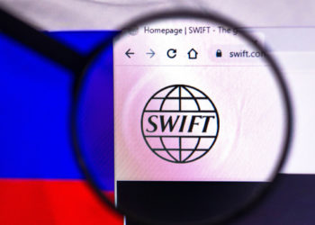 ФРГ выступила против новых санкций: не трогайте Сбер и порты