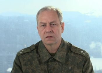 «Азов» расстрелял из танков театр и выдал это за бомбежку