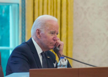 Politico: Байден не уговорил Си повлиять на Россию