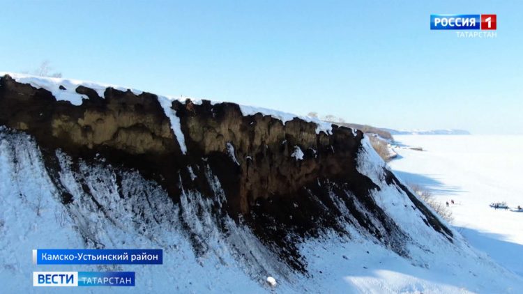 На связи 24 на 7: что остается за кадром в насыщенном графике Рустама Минниханова