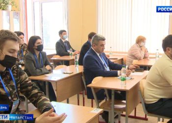 Минниханов: Нужно сделать всё, чтобы КАМАЗ работал в новых условиях и выполнил все планы