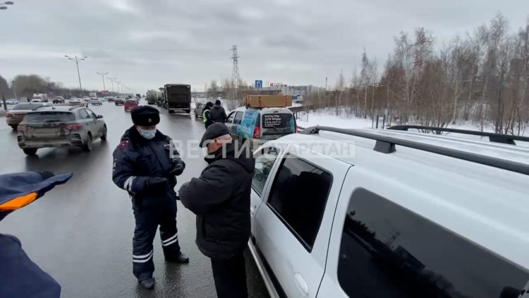 ГИБДД Казани начала массовые проверки мелких перевозчиков, выезжающих из города