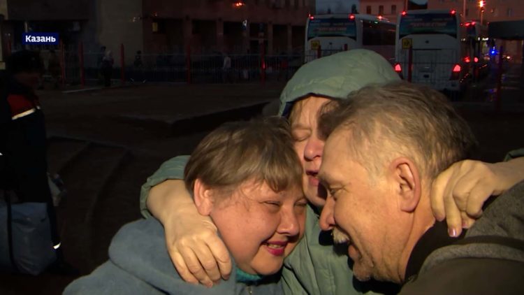 В Казань прибыл второй поезд с эвакуированными из Украины