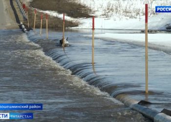 Под натиском стихии: в Татарстане затопило пять мостов и три дороги