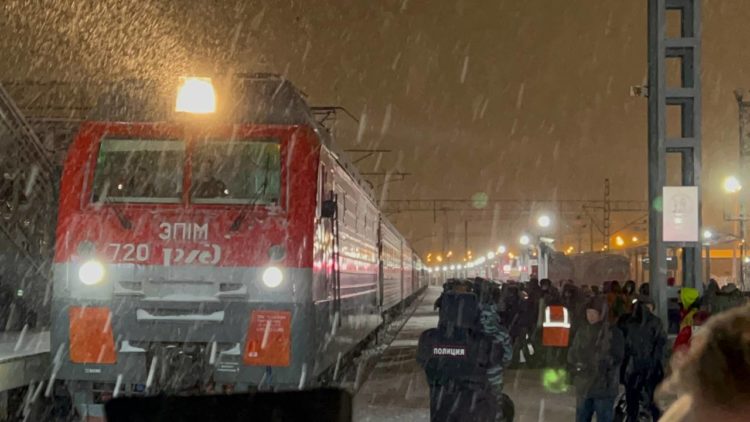 В Казань прибыл поезд с эвакуированными из Донбасса