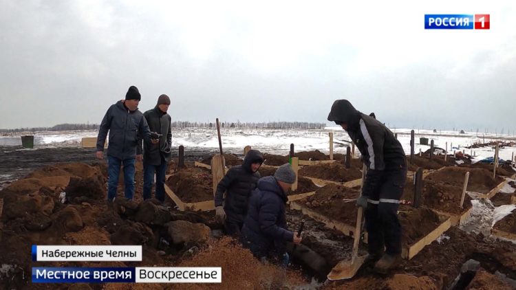 Конфликт на кладбище Челнов: почему покойников не могут спокойно похоронить