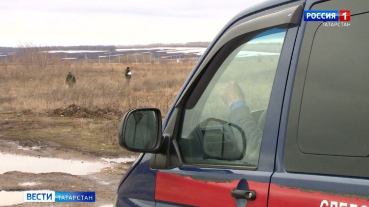 В Татарстане неизвестный расстрелял автомобиль с 3 парнями