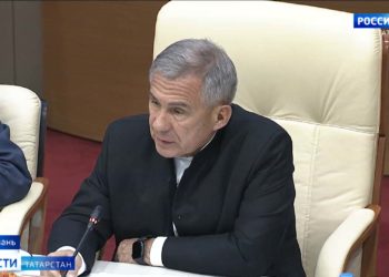 Минниханов призвал не допустить роста безработицы в республике