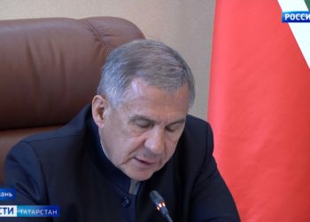 Рустам Минниханов указал на проблемы в организации воспитательной работы