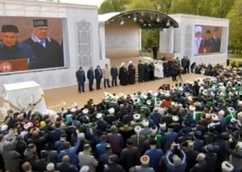 В Казани заложили памятный камень новой Соборной мечети