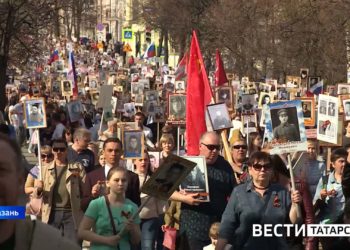 В Татарстане в шествии «Бессмертного полка» приняли участие 370 тысяч человек