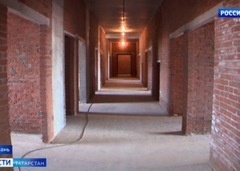 На Горьковском шоссе начали переносить опоры освещения для расширения трассы