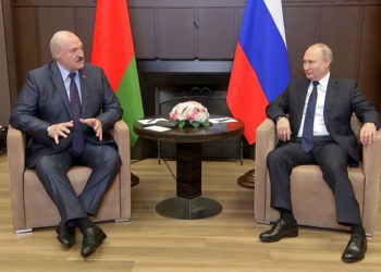 Москва и Минск с изумлением наблюдают, как Запад делит Украину