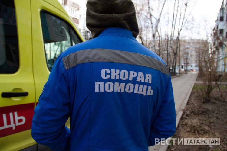 В Казани женщина упала на крышу бара с четвертого этажа