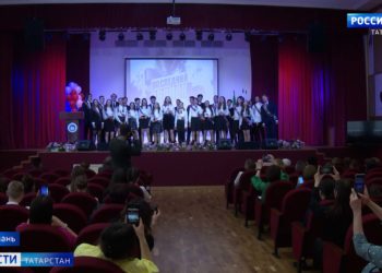 Рустам Минниханов осмотрел ход строительства трасс М12 и М7