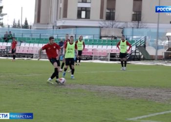 Более сотни человек было задействовано при ликвидации пожара на складе в Челнах