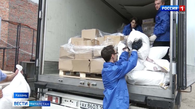 В Казанском Кремле впервые вручили медали «Родительская доблесть»