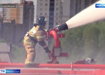 В Казанском Кремле впервые вручили медали «Родительская доблесть»