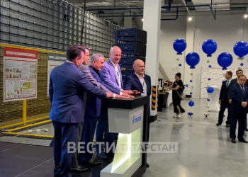 Минниханов принял участие в открытии логистического центра «Протек»