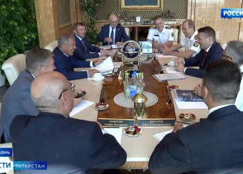 Миннниханов обсудил сохранение экосистем водных объектов с руководителем Федерального агентства по рыболовству