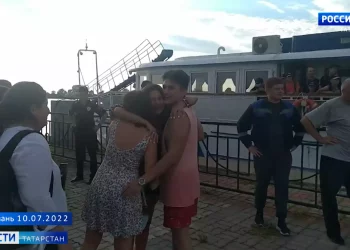 Зрители Вестей помогли семье, в которой ребёнок вывел из огня трех сестер