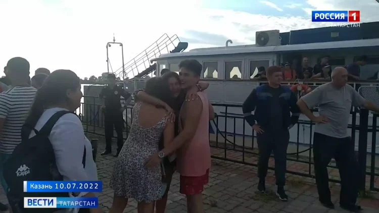 Зрители Вестей помогли семье, в которой ребёнок вывел из огня трех сестер