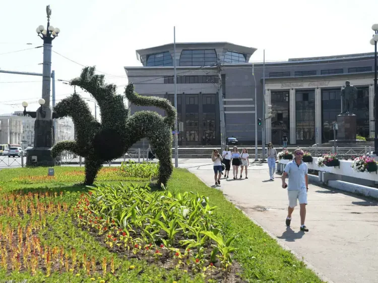 В Казани на Булаке восстановили обрушившуюся подпорную стену