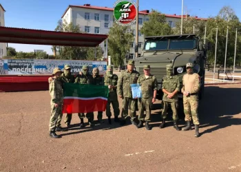 Батальону «Алга» вручили первый образец бронеавтомобиля «Ахмат»