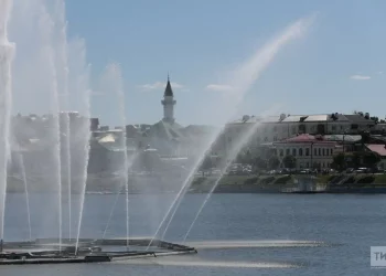 В Казани заменят плавающий фонтан на озере Нижний Кабан